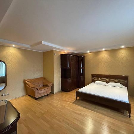 One Bedroom Kreschatik Str 4 Κίεβο Εξωτερικό φωτογραφία