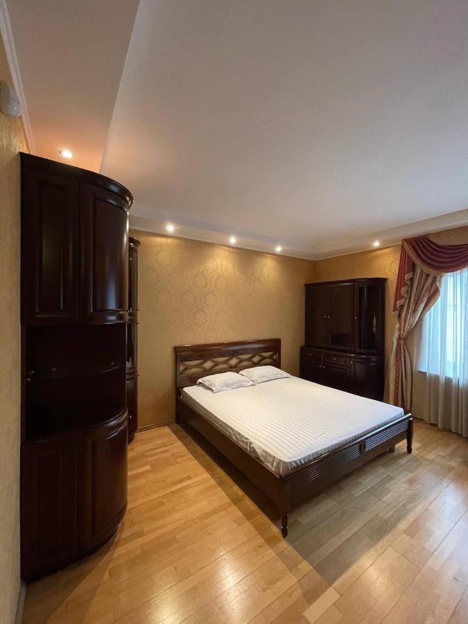 One Bedroom Kreschatik Str 4 Κίεβο Εξωτερικό φωτογραφία