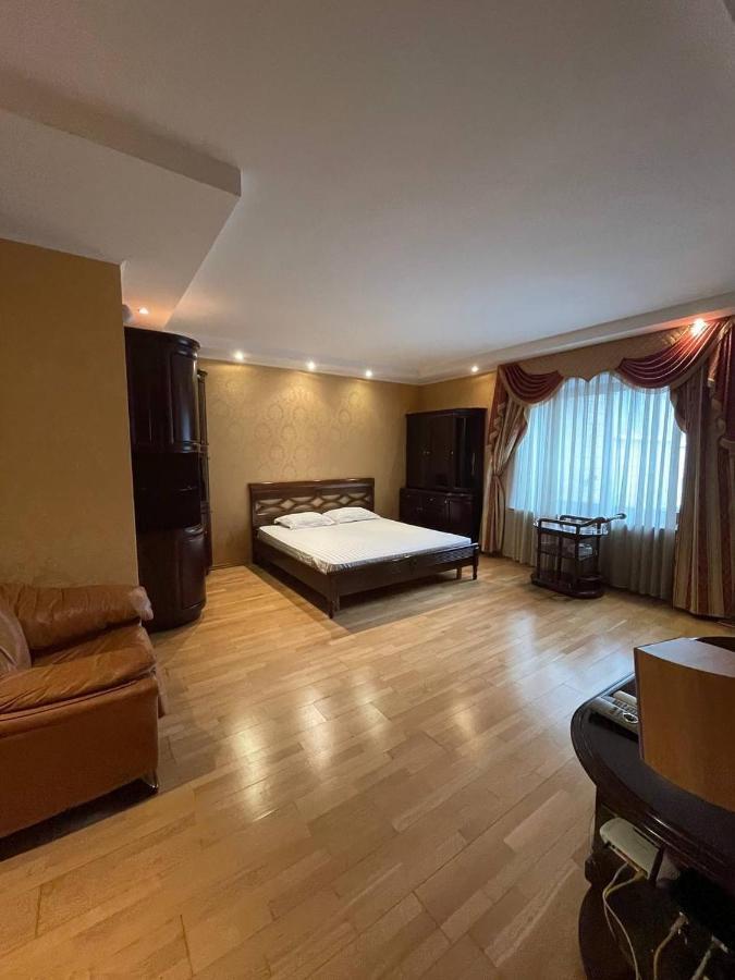 One Bedroom Kreschatik Str 4 Κίεβο Εξωτερικό φωτογραφία