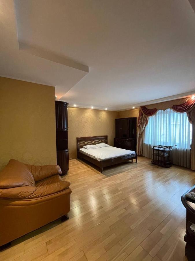 One Bedroom Kreschatik Str 4 Κίεβο Εξωτερικό φωτογραφία